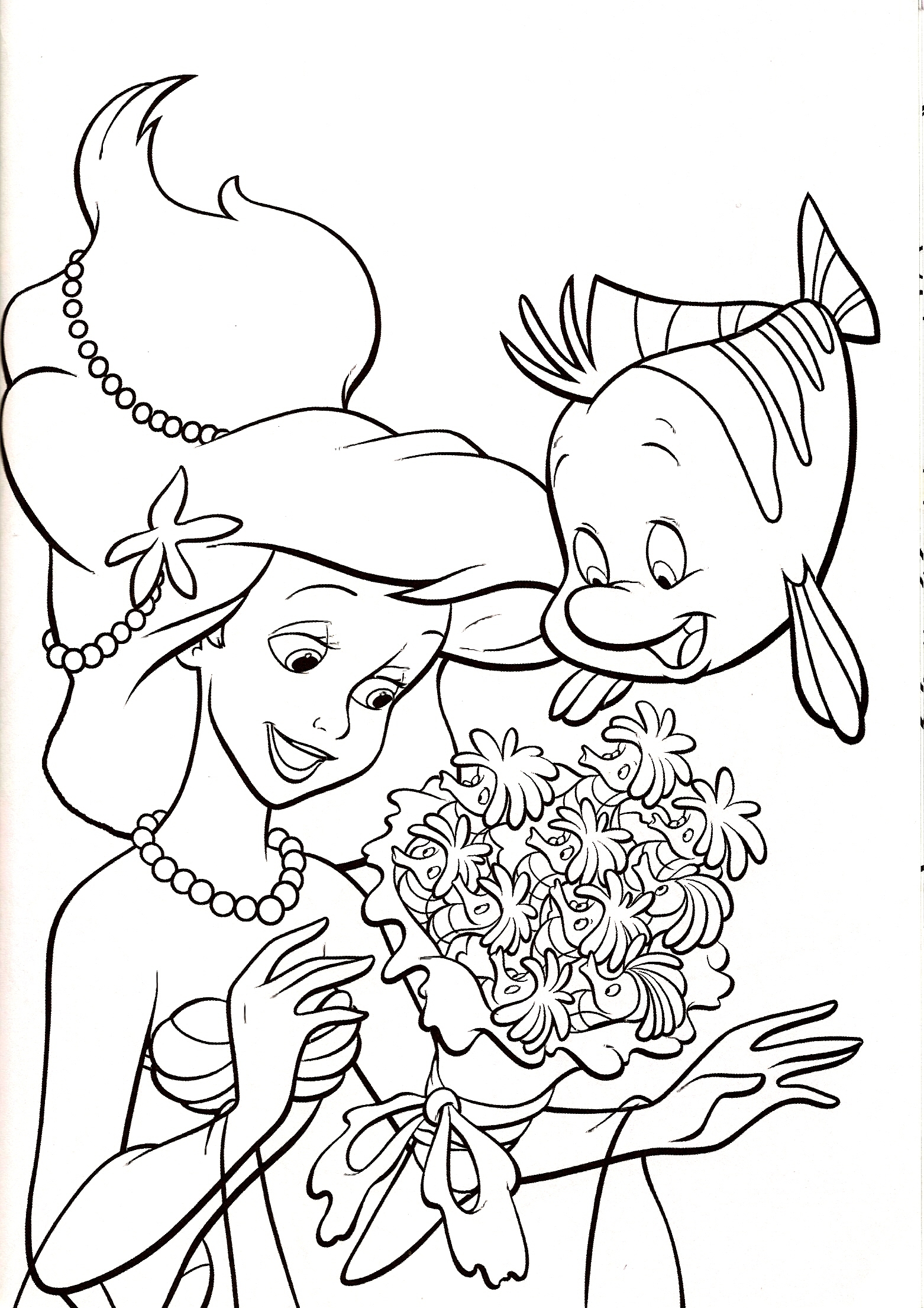 Ariel con un mazzo di cavallucci disegni da colorare gratis