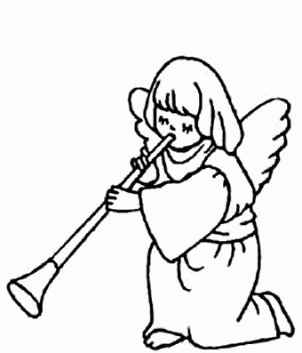 Bimba angelo che suona la tromba
