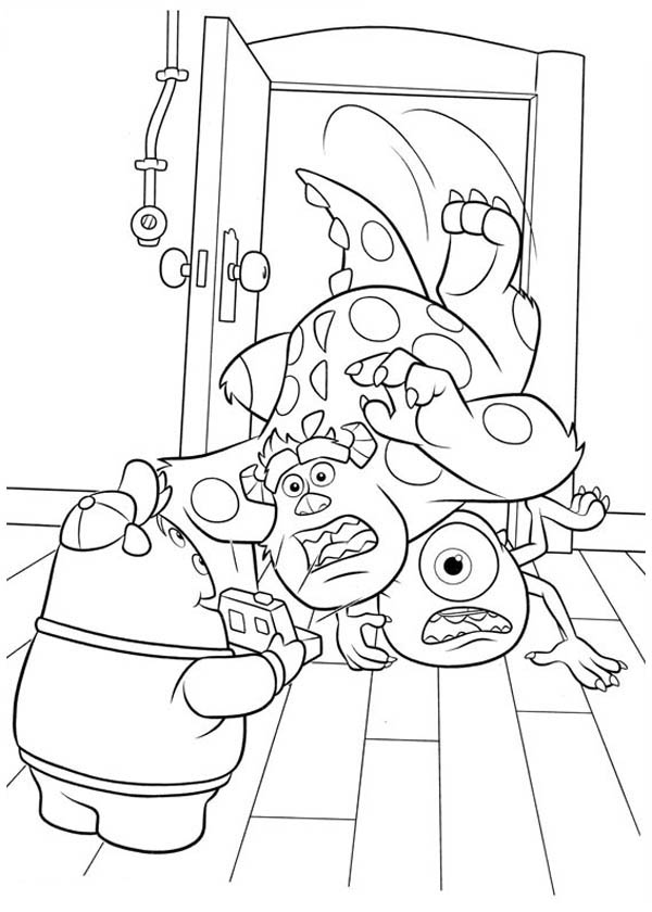 Caduta dei protagonisti di Monsters University da colorare per bambini e bambine